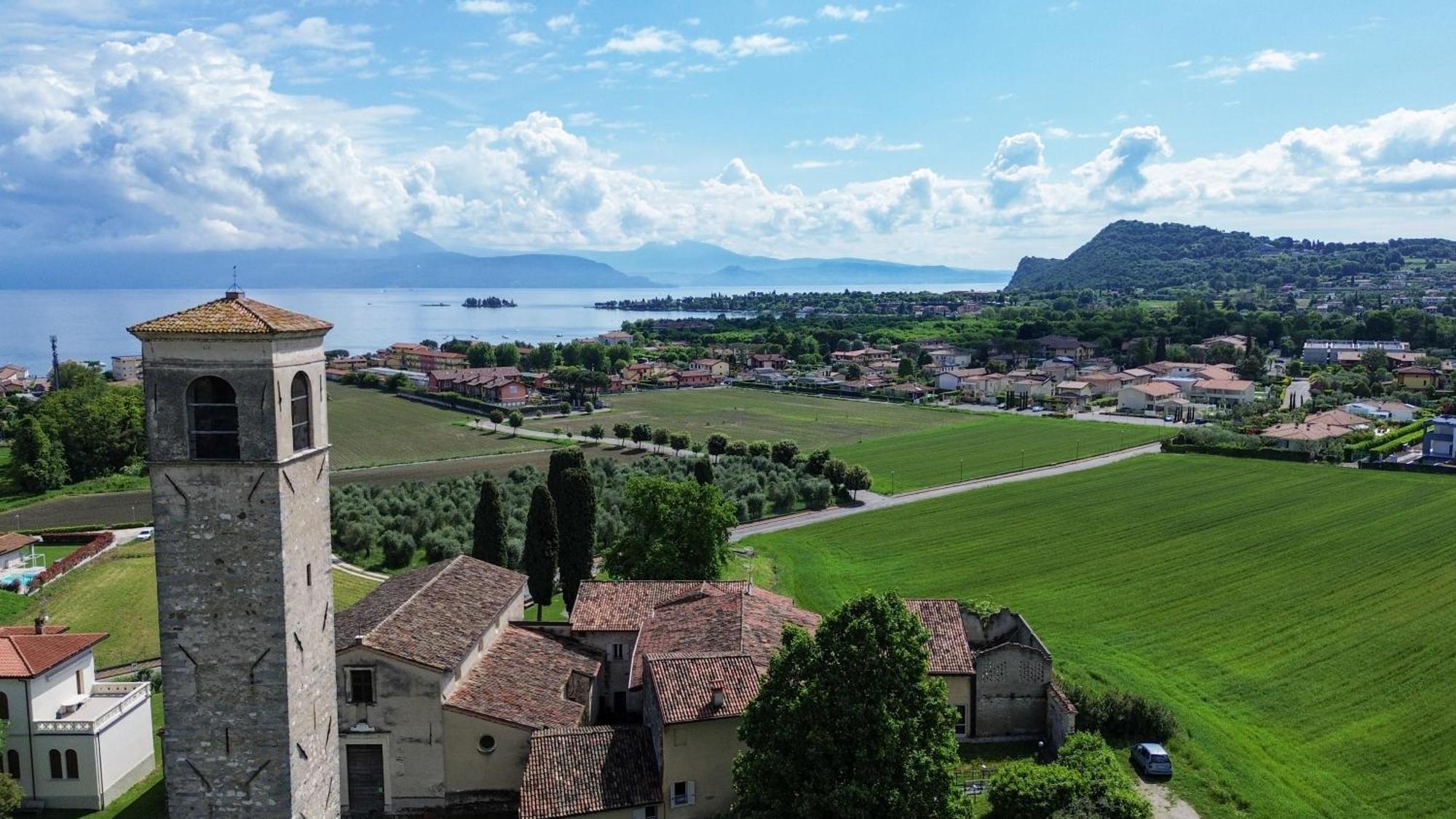 Lago Di Garda A 300M - House In Manerba มาแนร์บา เดล การ์ดา ภายนอก รูปภาพ